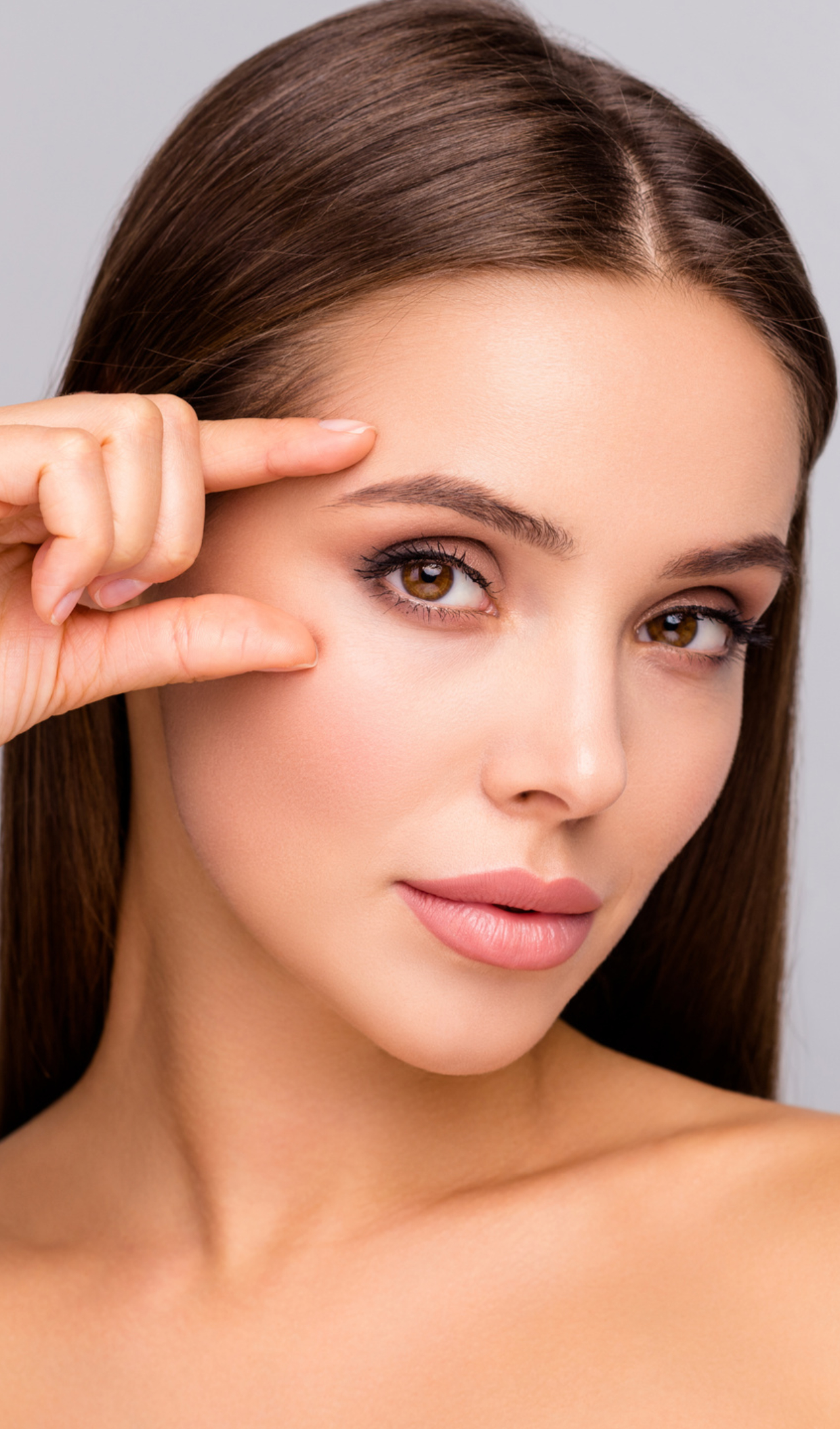 Maquillaje de cejas: Logra un look natural con estas técnicas y consejos